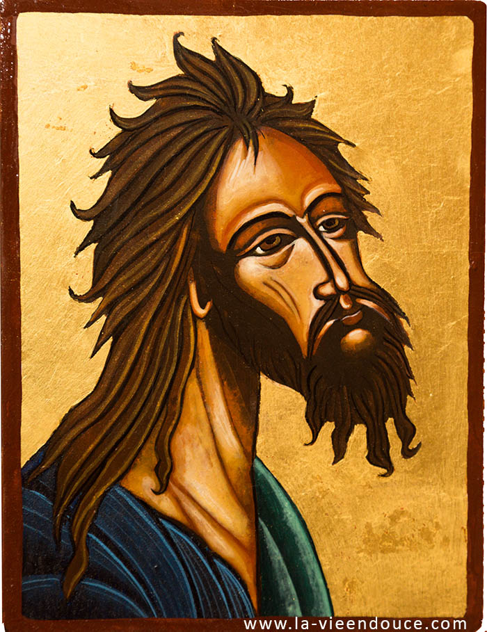 Martine Gaussen peints ses icônes traditionnelles à la tempera (prophètes, anges, Christs, Vierges, et Apôtres)